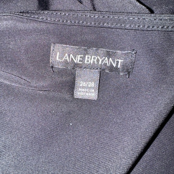 Lane Bryant Plus Size Cowl Neck Top. Black. Size 26/28. Sleeveless. Ruched sides - Picture 5 of 6